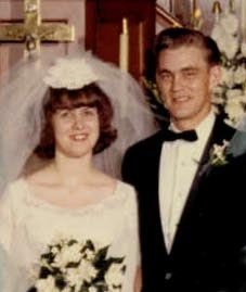 Marilyn and Wayne Willows on their wedding day